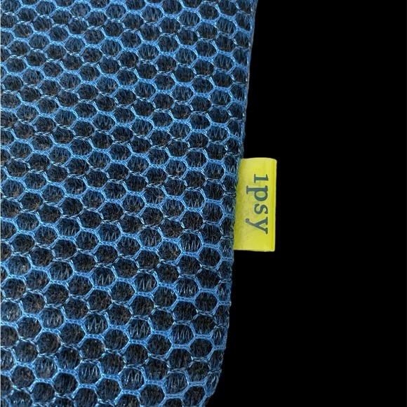 Ipsy Multi Colored Cosmetic Case * 7.25" x 5" * with pull - Picture 2 of 6